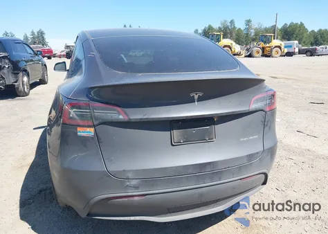 2023 Tesla Model Y Performance Dual Motor All-Wheel Drive z USA, uszkodzony, nr VIN 7SAYGDEF3PF913658